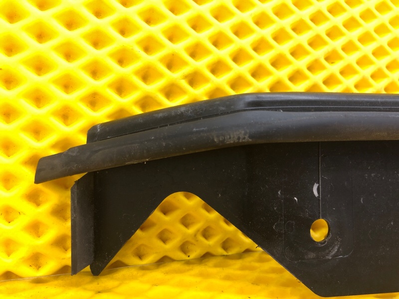 Уплотнитель двери задней левой Mercedes-Benz S-Class 2014 W222