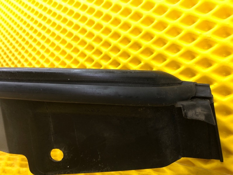 Уплотнитель двери задней левой Mercedes-Benz S-Class 2014 W222