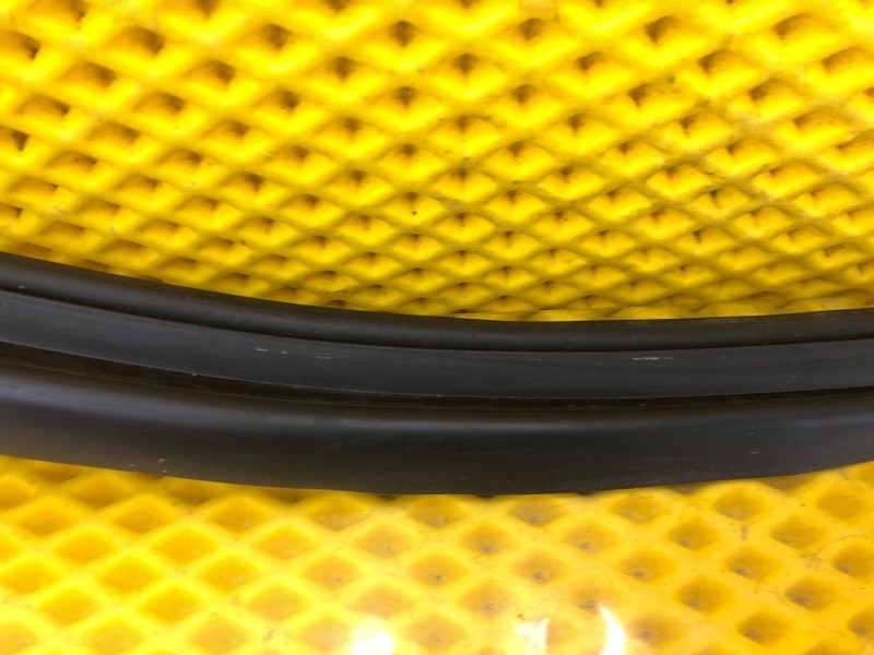 Уплотнитель двери задней левой Mercedes-Benz S-Class 2014 W222