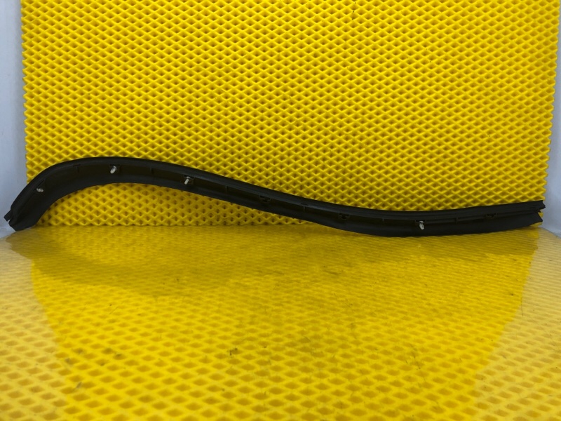 Уплотнитель двери задней левой Mercedes-Benz S-Class 2014 W222