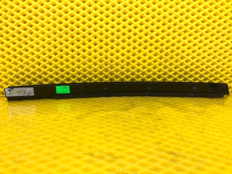 Накладка двери , направляющая стекла Mercedes-Benz S-Class 2014 W222