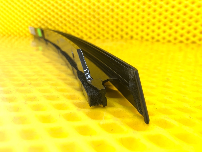 Накладка двери , направляющая стекла Mercedes-Benz S-Class 2014 W222