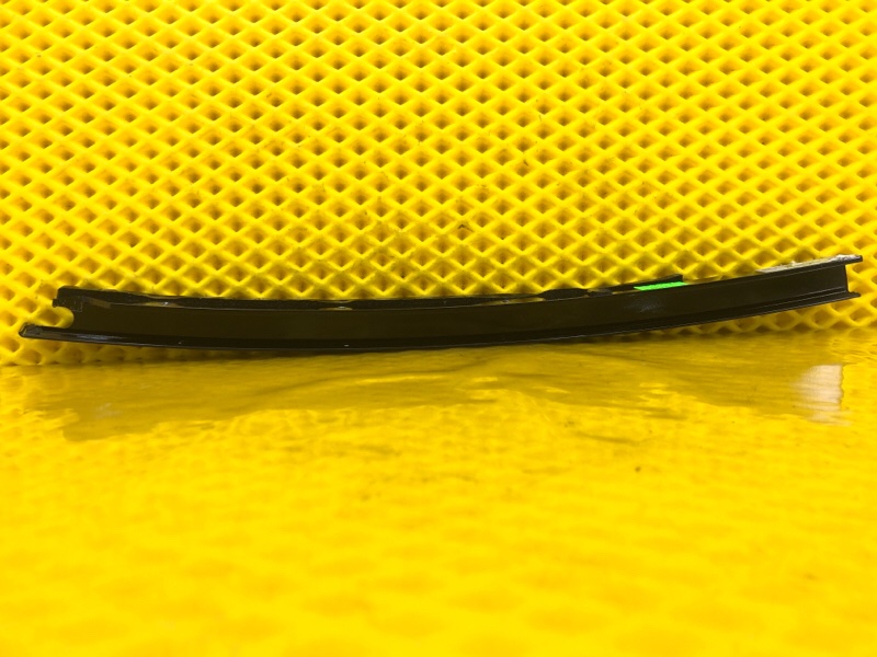 Накладка двери , направляющая стекла Mercedes-Benz S-Class 2014 W222