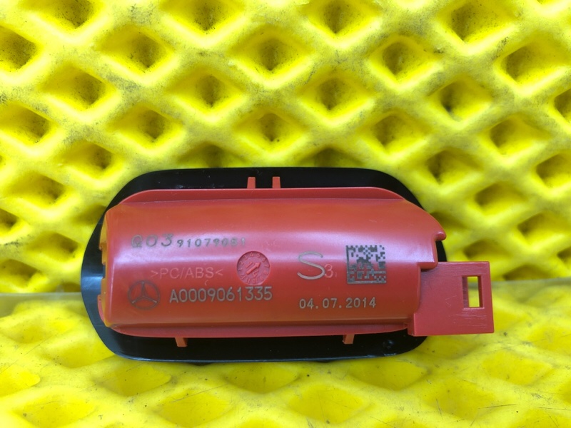 Плафон двери Mercedes-Benz S-Class 2014 W222