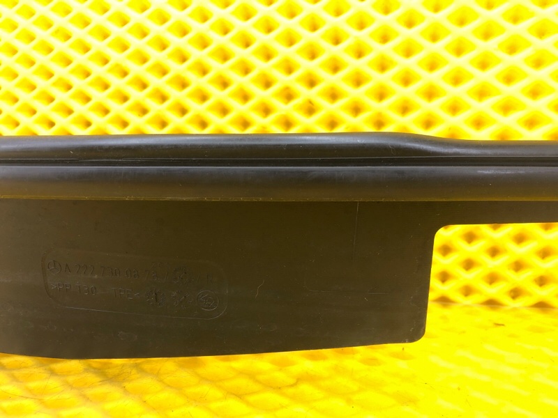 Уплотнитель двери задней Mercedes-Benz S-Class 2014 W222