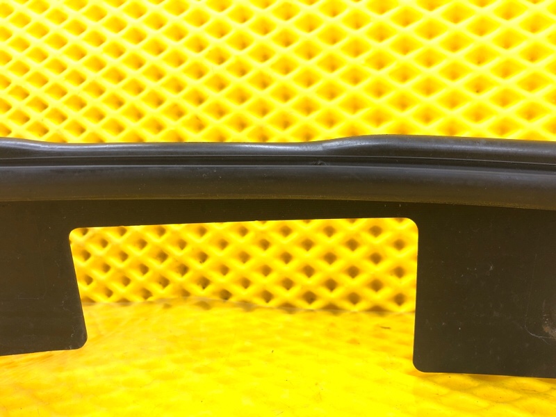 Уплотнитель двери задней Mercedes-Benz S-Class 2014 W222