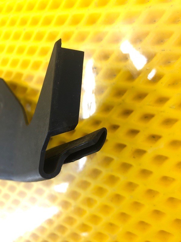 Уплотнитель двери задней Mercedes-Benz S-Class 2014 W222