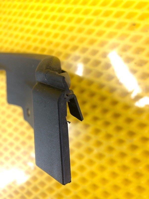 Уплотнитель двери задней Mercedes-Benz S-Class 2014 W222