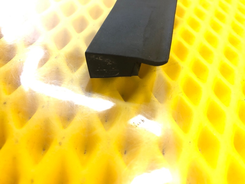 Уплотнитель двери задней Mercedes-Benz S-Class 2014 W222