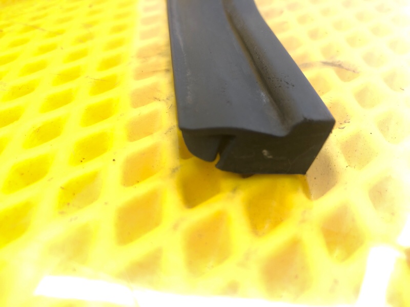 Уплотнитель двери задней Mercedes-Benz S-Class 2014 W222