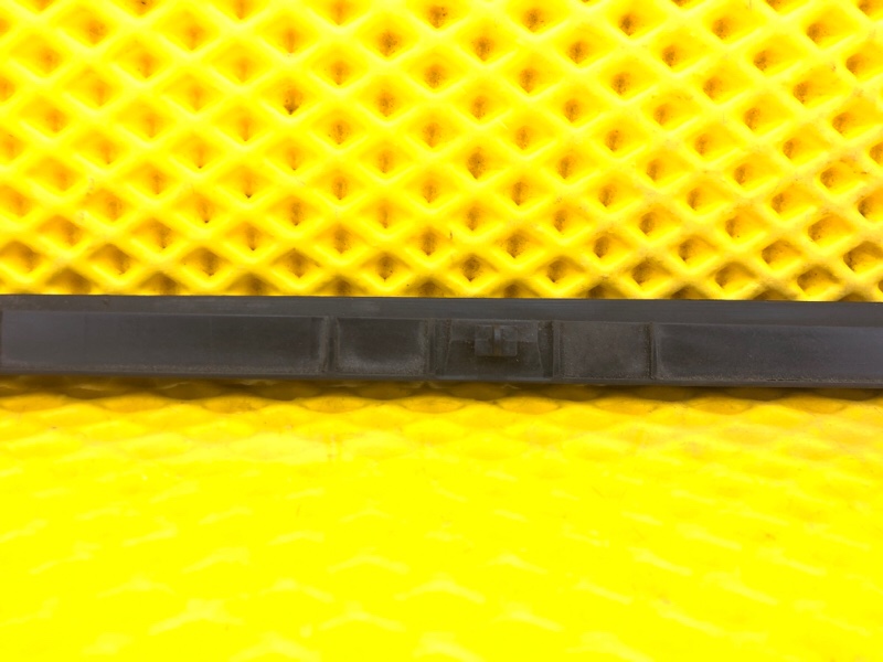 Уплотнитель двери задней Mercedes-Benz S-Class 2014 W222