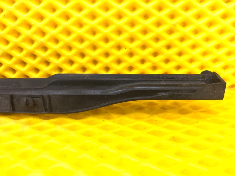 Уплотнитель двери задней Mercedes-Benz S-Class 2014 W222