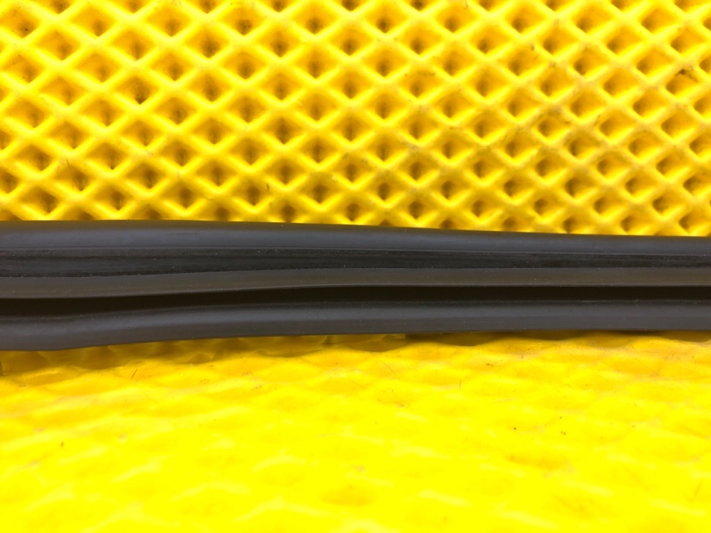 Уплотнитель двери задней Mercedes-Benz S-Class 2014 W222