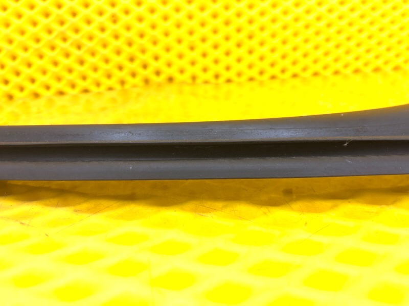 Уплотнитель двери задней Mercedes-Benz S-Class 2014 W222