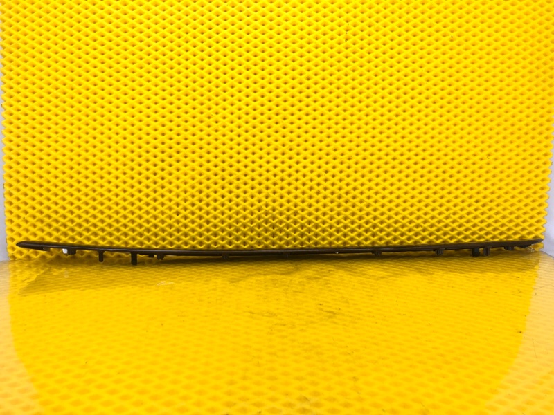 Накладка декоративная задней правой двери Mercedes-Benz S-Class 2014 W222