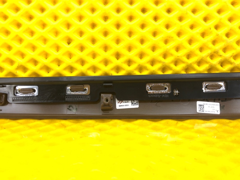 Накладка декоративная задней правой двери Mercedes-Benz S-Class 2014 W222