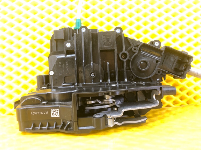 Замок двери Mercedes-Benz S-Class 2014 W222