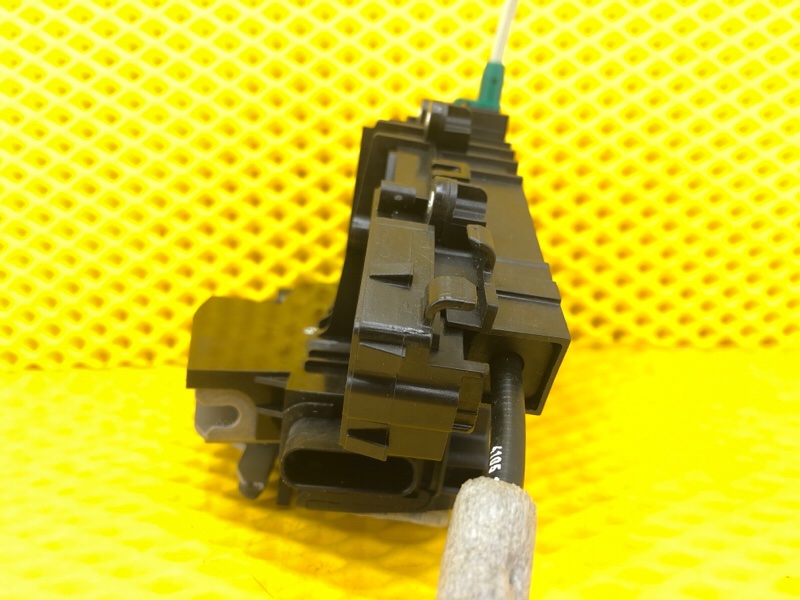 Замок двери Mercedes-Benz S-Class 2014 W222