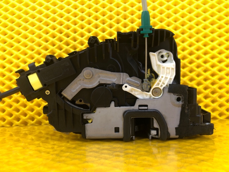 Замок двери Mercedes-Benz S-Class 2014 W222