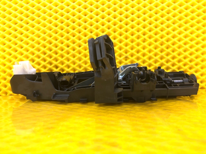 Кронштейн ручки двери Mercedes-Benz S-Class 2014 W222