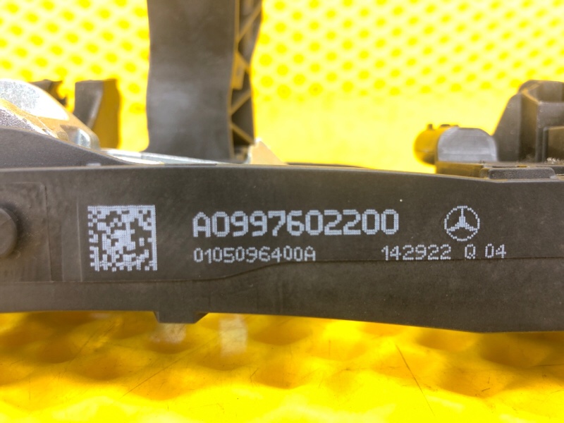 Кронштейн ручки двери Mercedes-Benz S-Class 2014 W222