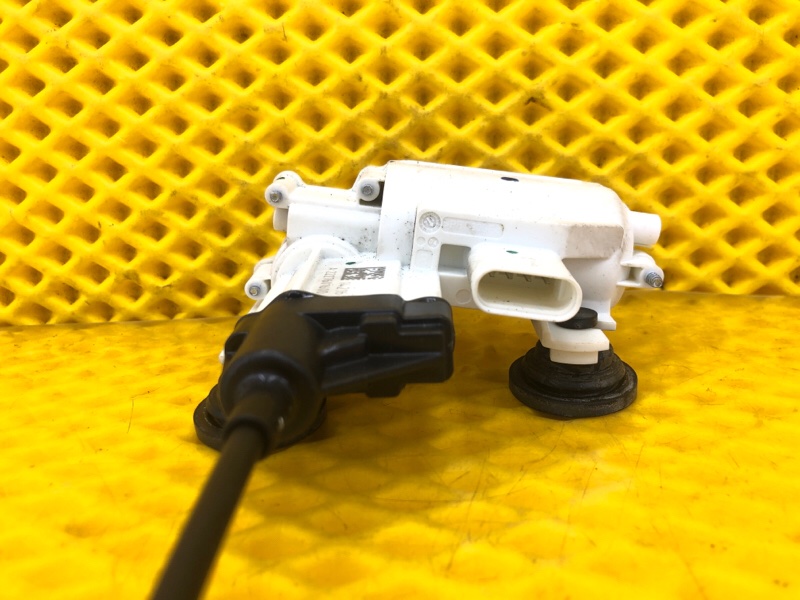 Доводчик двери Mercedes-Benz S-Class 2014 W222