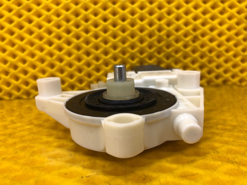 Моторчик стеклоподъемника задней правой двери Mercedes-Benz S-Class 2014 W222