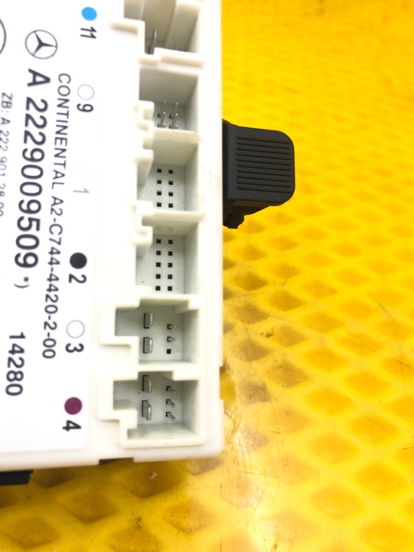 Блок управления двери Mercedes-Benz S-Class 2014 W222