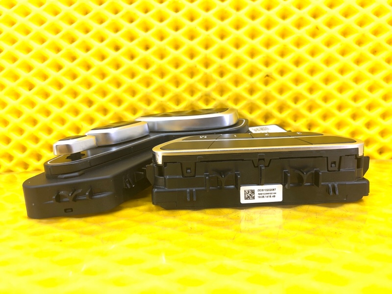 Блок управления задним сиденьем правый Mercedes-Benz S-Class 2014 W222