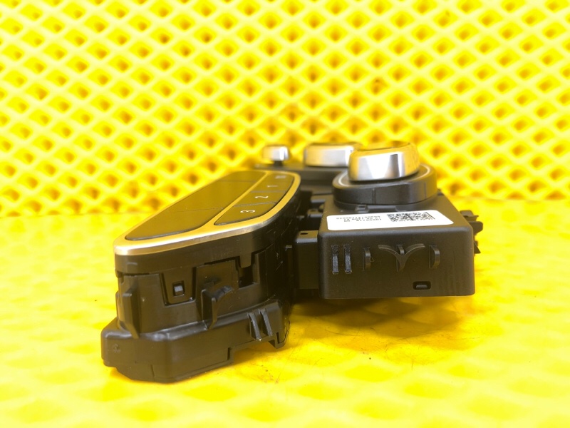 Блок управления задним сиденьем правый Mercedes-Benz S-Class 2014 W222