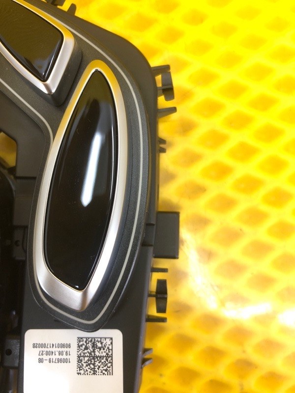 Блок управления задним сиденьем правый Mercedes-Benz S-Class 2014 W222