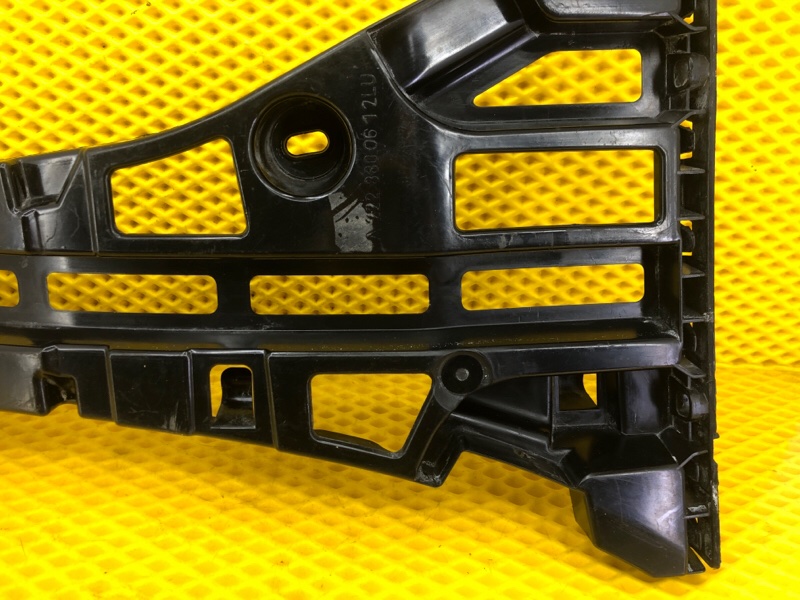 Кронштейн бампера Mercedes-Benz S-Class 2014 W222