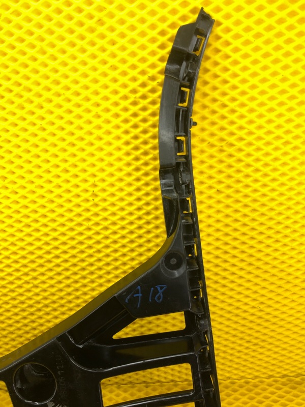 Кронштейн бампера Mercedes-Benz S-Class 2014 W222