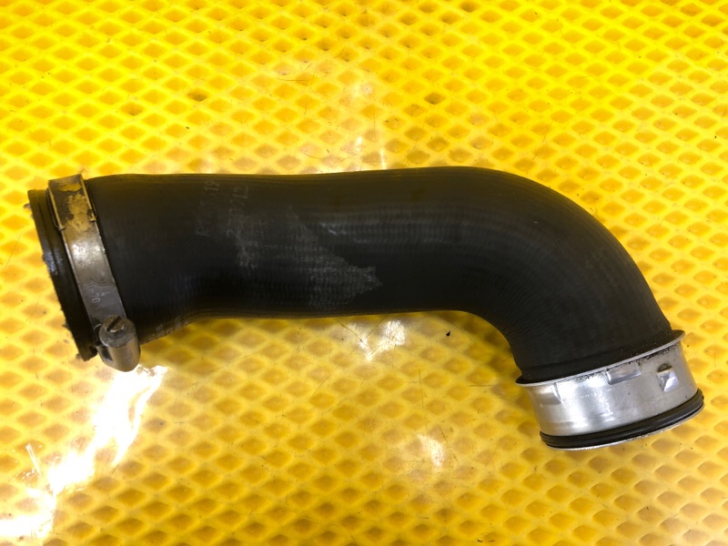 Патрубок интеркулера Volkswagen Tiguan 2013 5N1