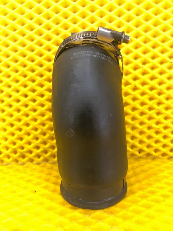 Патрубок интеркулера Volkswagen Tiguan 2013 5N1