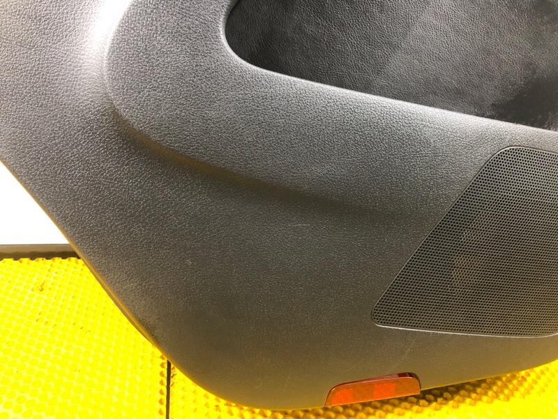 Обшивка двери задней левой Volkswagen Tiguan 2013 5N1