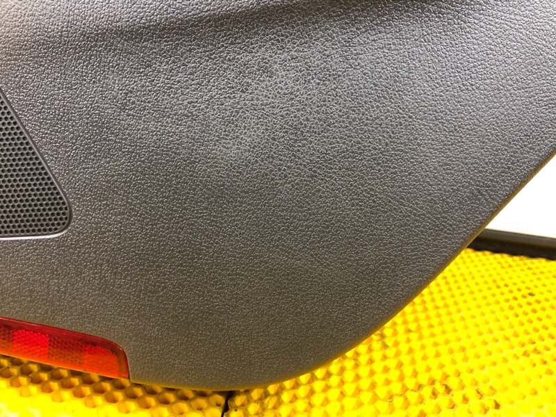 Обшивка двери (карта) Volkswagen Tiguan 2013 5N1