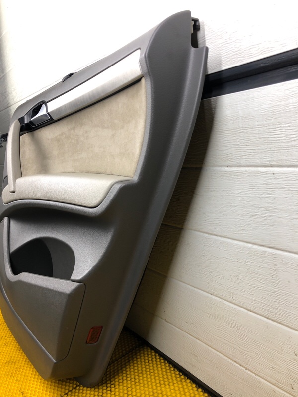 Обшивка двери (карта) Audi Q7 2014 4LB