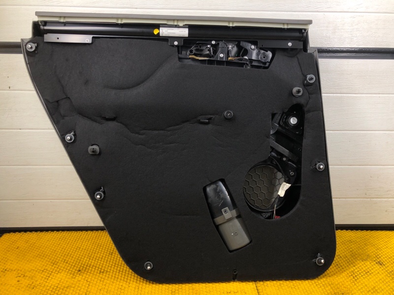 Обшивка двери (карта) Audi Q7 2014 4LB