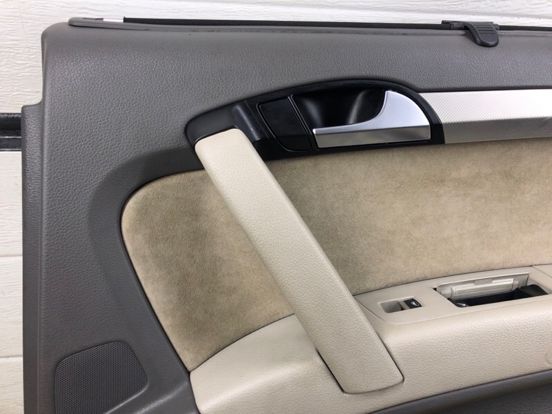 Обшивка двери (карта) Audi Q7 2014 4LB