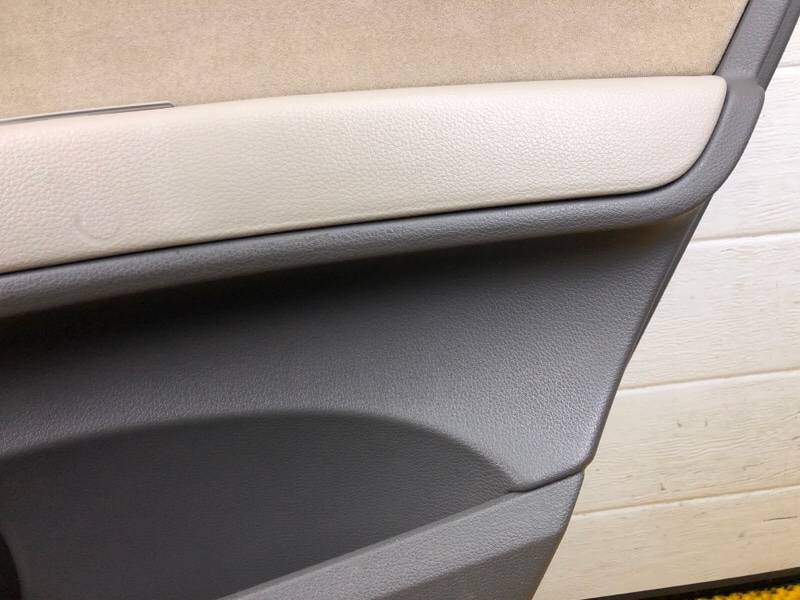 Обшивка двери (карта) Audi Q7 2014 4LB