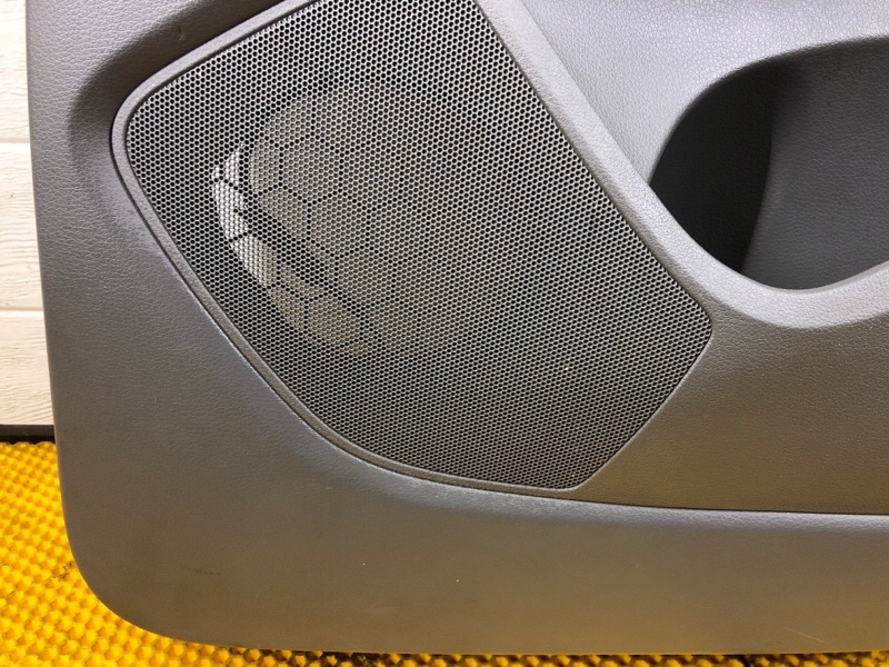 Обшивка двери (карта) Audi Q7 2014 4LB