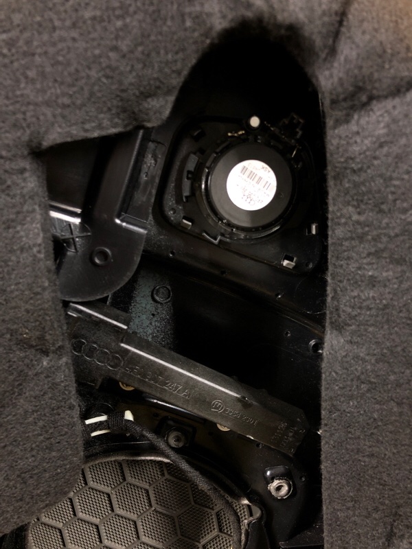 Обшивка двери (карта) Audi Q7 2014 4LB