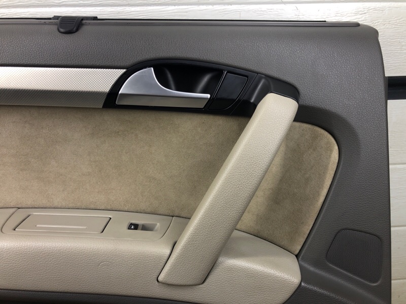 Обшивка двери (карта) Audi Q7 2014 4LB