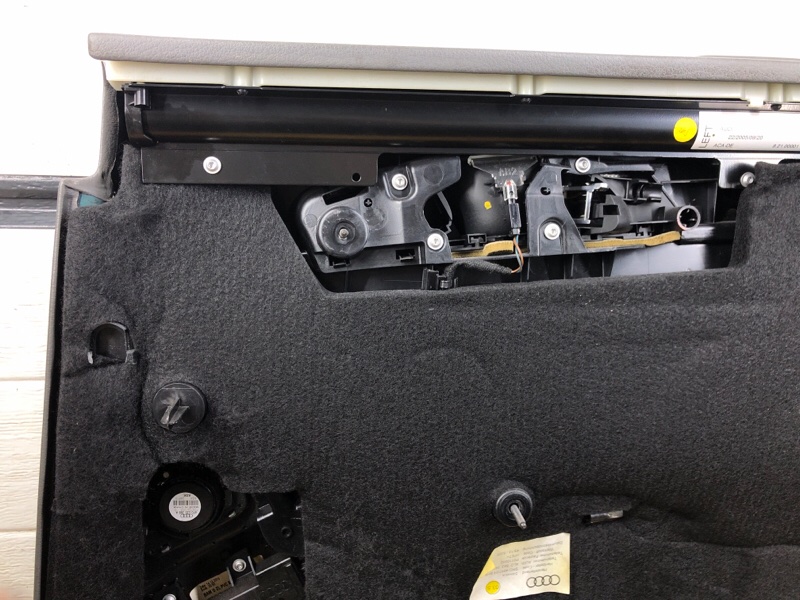 Обшивка двери (карта) Audi Q7 2014 4LB