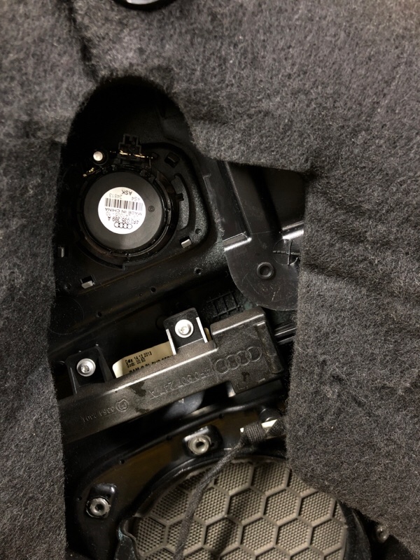 Обшивка двери (карта) Audi Q7 2014 4LB