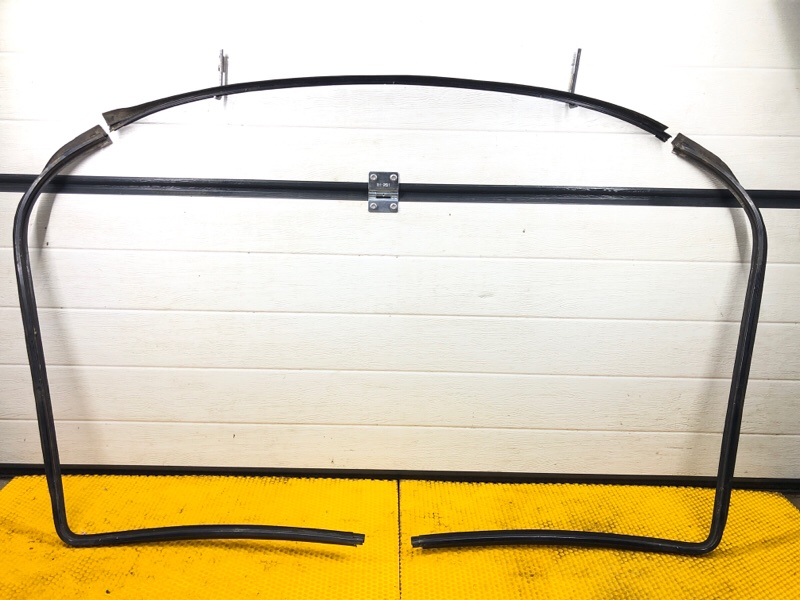 Молдинг стекла Mercedes-Benz E-Class 15.04.1998 W210