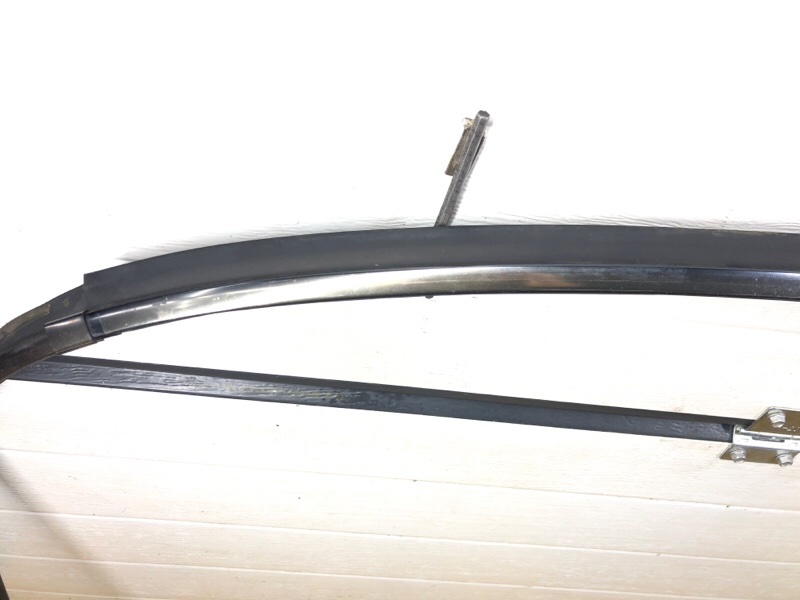 Молдинг стекла Mercedes-Benz E-Class 15.04.1998 W210