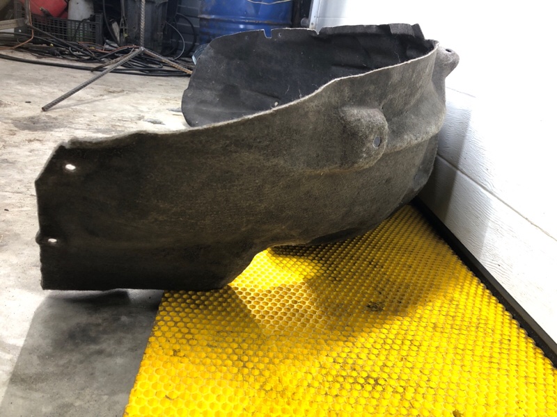 Подкрылок задний правый Audi Q7 2014 4LB