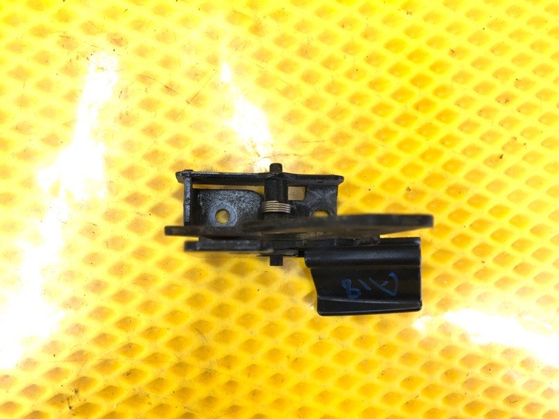 Крюк замка капота Mercedes-Benz S-Class 2014 W222